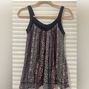 Floral Patterned Women's Tank